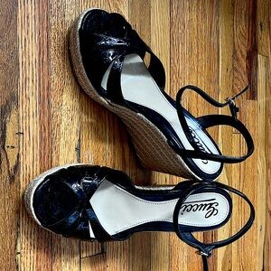 Gucci patent leather platform